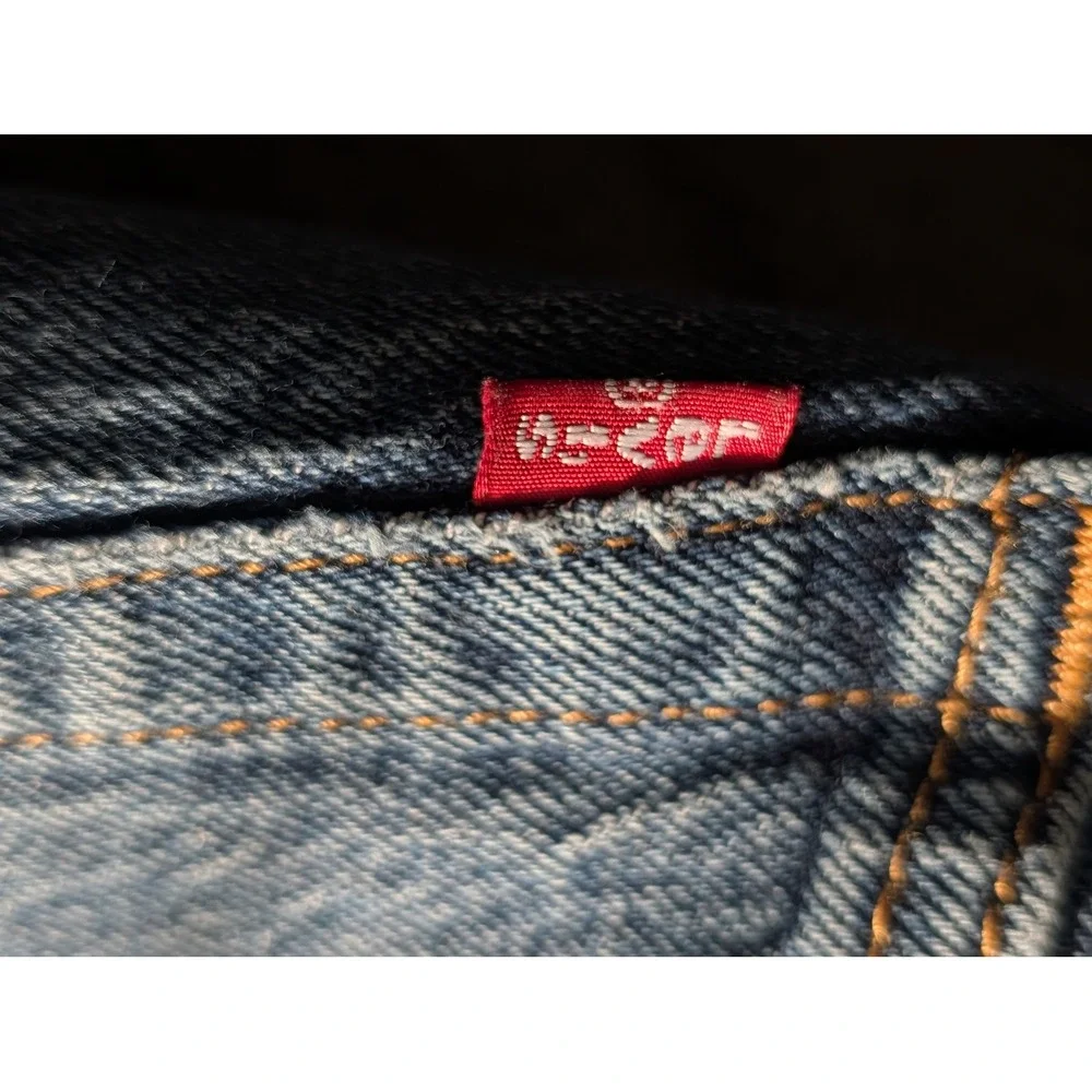 Levis 502 Regular Taper Mens Jeans Blue Medium Wash Denim 34x29 Distressed
